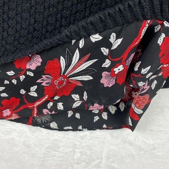 Loft Sweater Womens Extra Small Black Red Floral Crewneck Knit Ladies Sweater - Picture 6 of 10